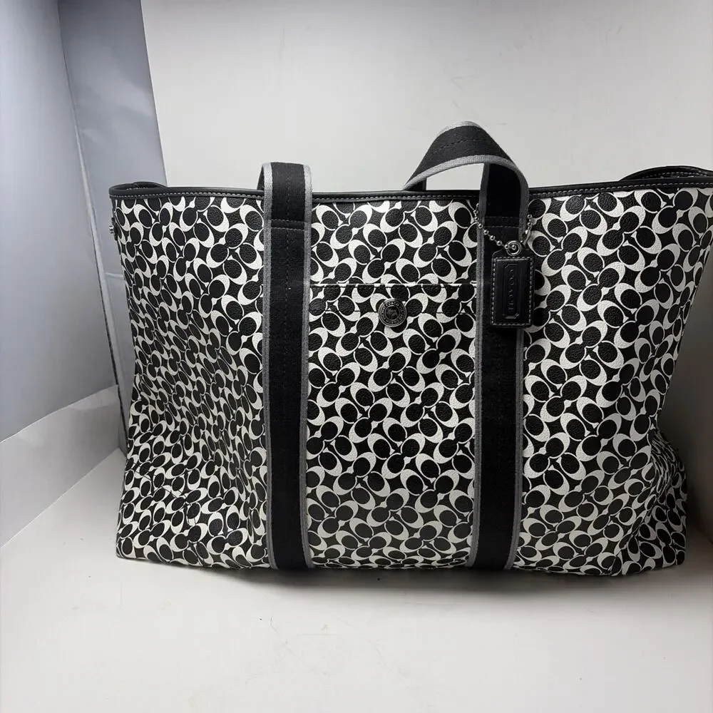 Coach f15159 travel